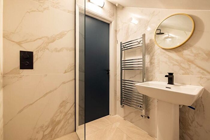 1 Bedroom Apartment For Sale In West End Lane, West Hampstead, NW6