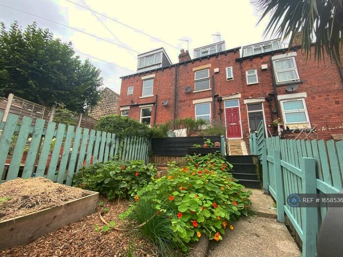 2 Bedroom Terraced House To Rent In Brookfield Road, Leeds, LS6