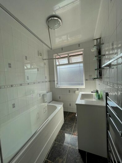 4 Bedroom Semi-Detached House To Rent In New Road, Hillingdon, UB8