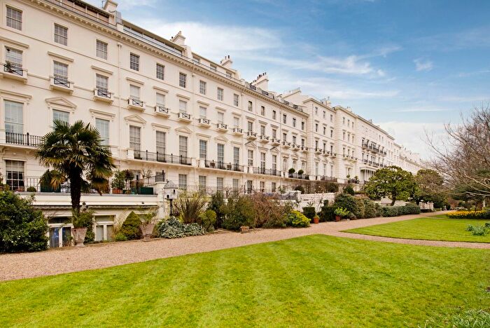 2 Bedroom Flat For Sale In Hyde Park Gardens, Hyde Park, W2