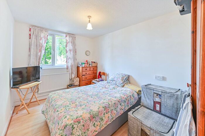 1 Bedroom Flat For Sale In Havil Street, Camberwell, London, SE5