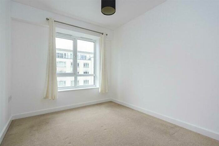 1 Bedroom Flat For Sale In Boulevard Drive, London, NW9