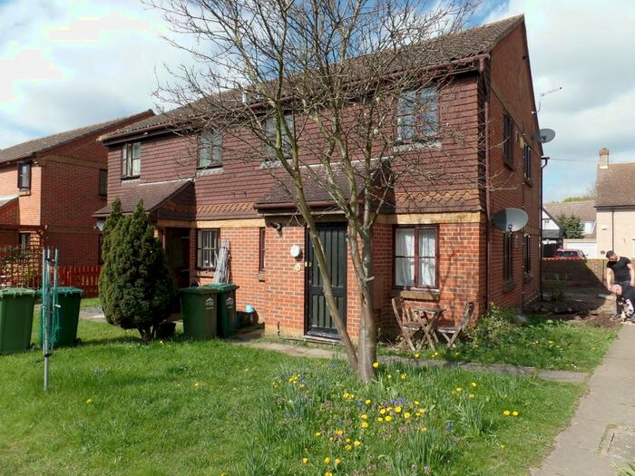 1 Bedroom Semi-Detached House To Rent In Dutch Barn Close, Staines, TW19