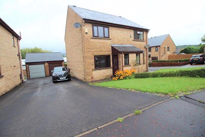2 Bedroom Semi-Detached House To Rent In Caldercroft, Elland, HX5