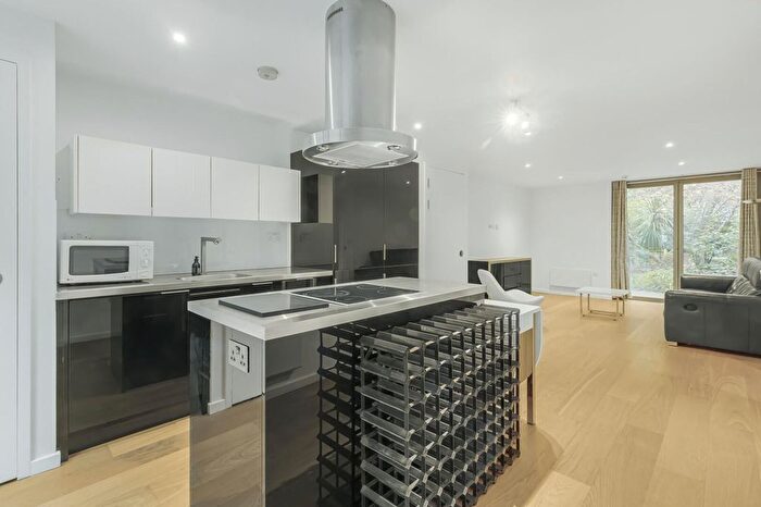 1 Bedroom Flat To Rent In Hornsey Road, London, N7