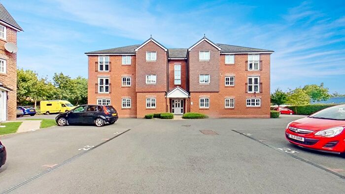 2 Bedroom Flat To Rent In Hendeley Court, Burton-On-Trent, DE14