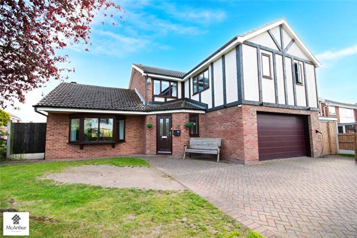 5 Bedroom Detached House For Sale In Littleworth Lane, Rossington, Doncaster, South Yorkshire, DN11