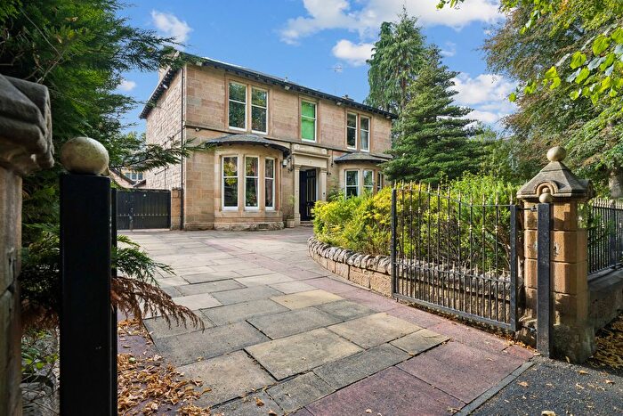 7 Bedroom Detached House For Sale In Dargarvel Avenue, Dumbreck, Glasgow, G41