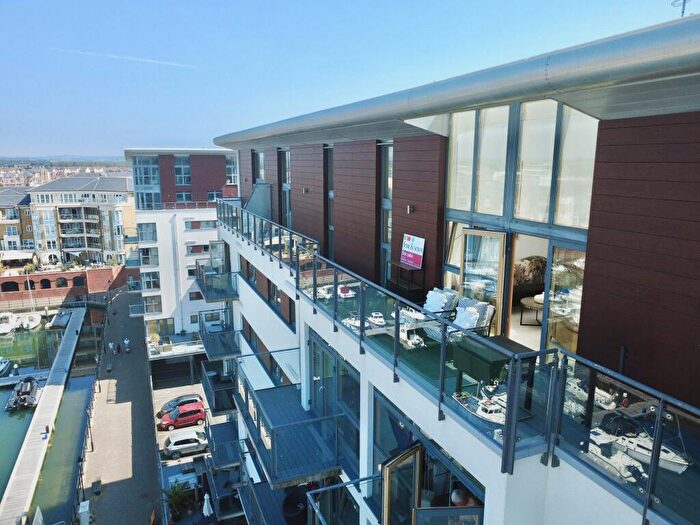 3 Bedroom Penthouse For Sale In Midway Quay, Eastbourne, BN23