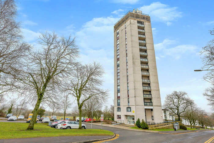 2 Bedroom Flat To Rent In The Furlongs, Hamilton, South Lanarkshire, ML3