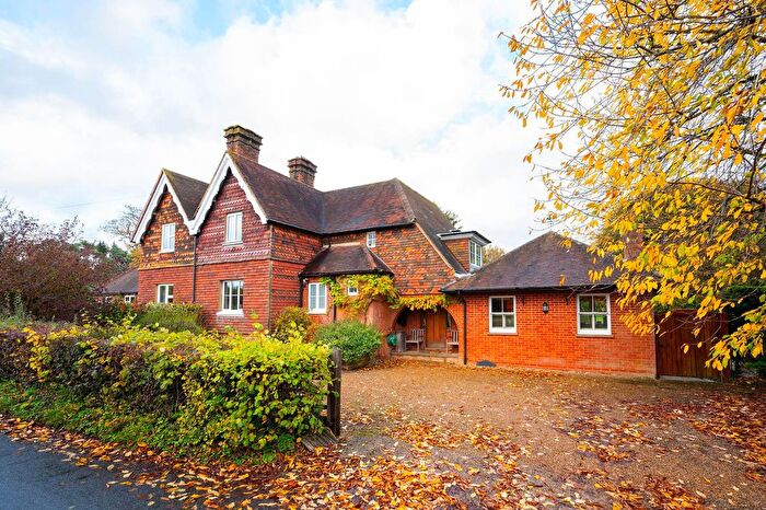 4 Bedroom Semi-Detached House To Rent In Chapel Lane, Bookham, KT23