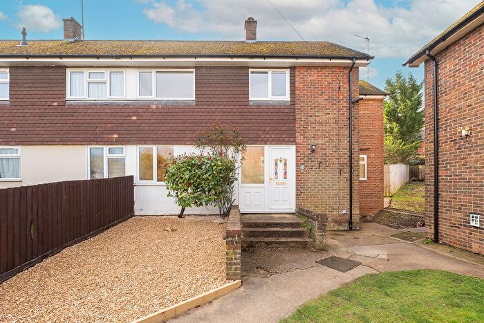 3 Bedroom End Terrace House For Sale In Goldfield Road, Tring, HP23