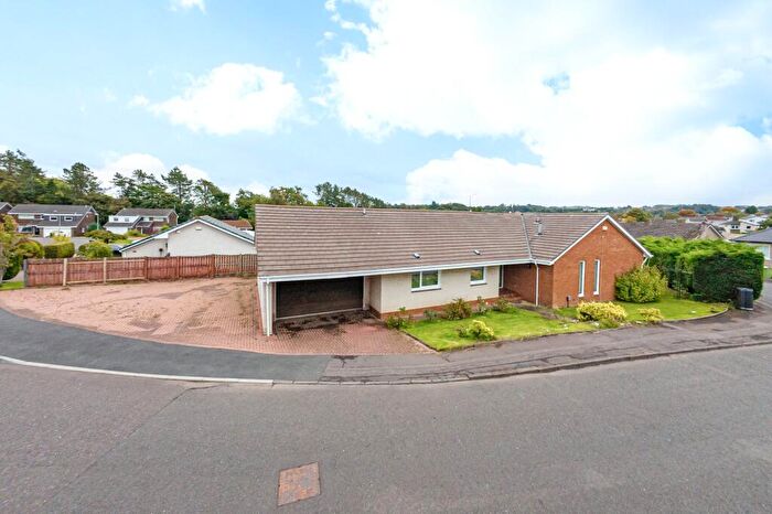 4 Bedroom Detached House For Sale In Lomond Drive, Newton Mearns, Glasgow, G77