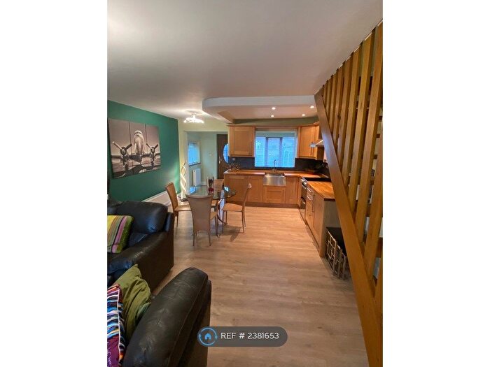 2 Bedroom Terraced House To Rent In Sheffield Lane, Catcliffe, Rotherham, S60