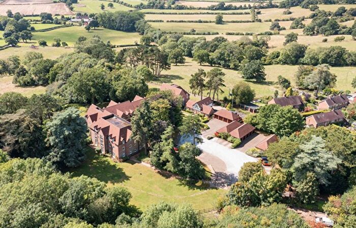 2 Bedroom Flat To Rent In Lea End Lane, Birmingham, Worcestershire, B38