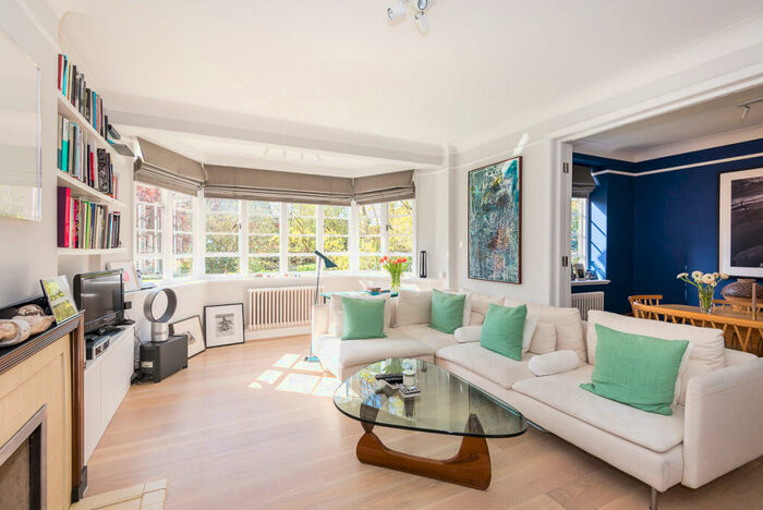 2 Bedroom Flat To Rent In Belsize Court, Wedderburn Road, London, NW3