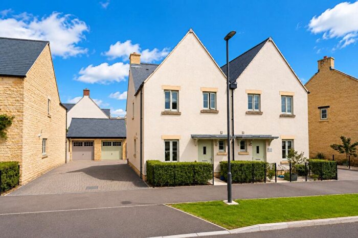 3 Bedroom Semi Detached House To Rent In Mercer Way, Tetbury, Gloucestershire, GL8