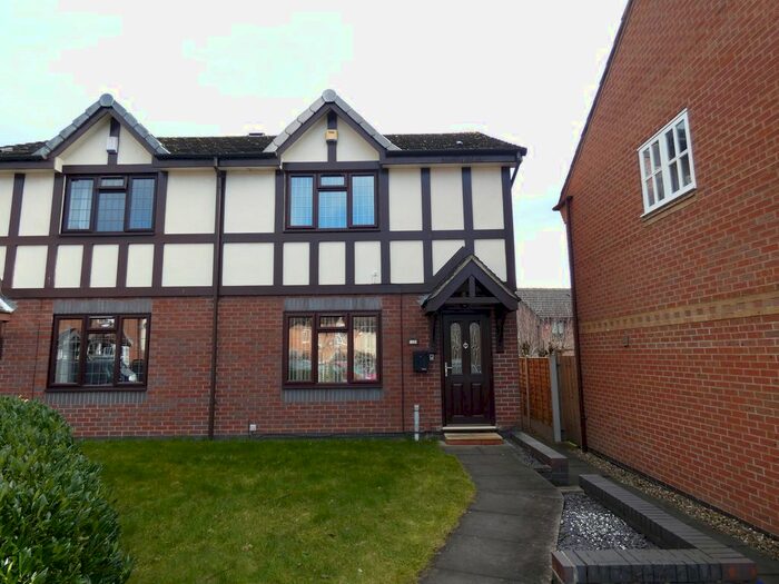 3 Bedroom Semi-Detached House To Rent In St Marks Close, Shawbirch, Telford TF1