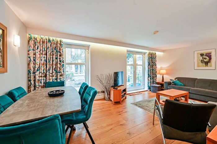 2 Bedroom Flat For Sale In New Globe Walk, South Bank, London, SE1