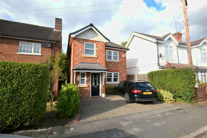 3 Bedroom Detached House To Rent In Mabel Street, Woking, Surrey, GU21