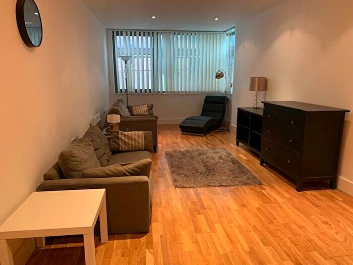 2 Bedroom Apartment To Rent In Unity Building, Rumsford Street, L3