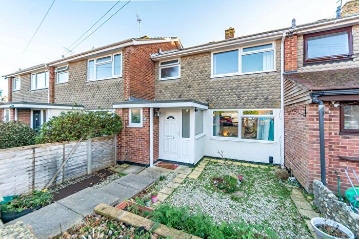 3 Bedroom Terraced House For Sale In Woodside, Barnham, PO22