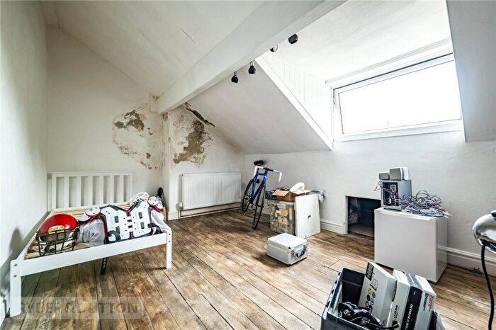 2 Bedroom Terraced House For Sale In Church Avenue, Crosland Moor, Huddersfield, West Yorkshire, HD4