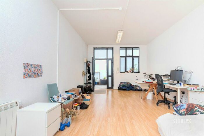 Studio To Rent In Triangle Road, London Fields, Hackney, London, E8