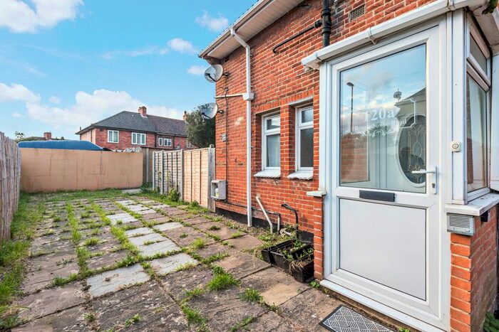 1 Bedroom Flat To Rent In Brookehowse Road, Bellingham, London SE6