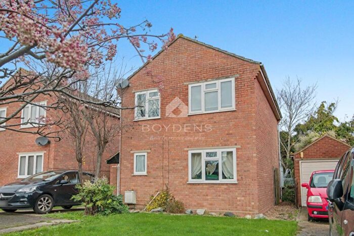 3 Bedroom Detached House To Rent In Constable Close West Mersea, CO5