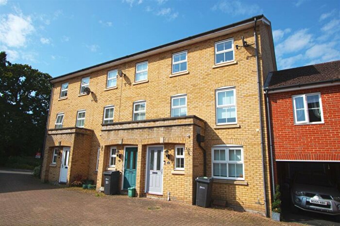 4 Bedroom Town House For Sale In Norton Place, Ramsden Heath, CM11