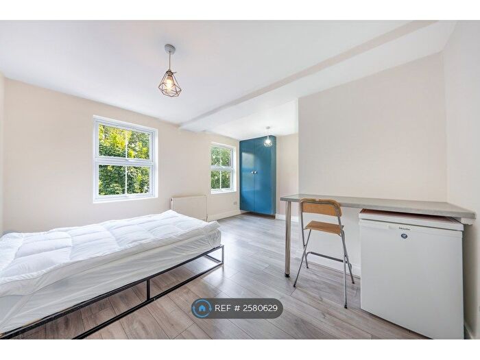 6 Bedroom Terraced House To Rent In Hornsey Road, London, N7