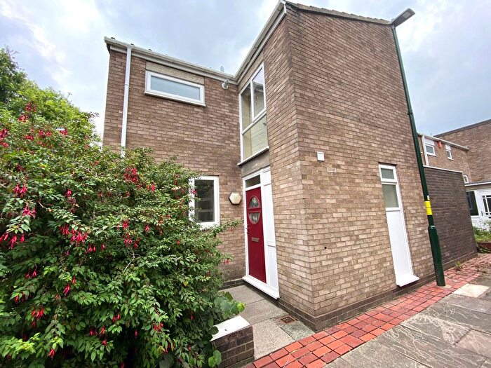 3 Bedroom Property To Rent In Acorn Grove, Birmingham, B1