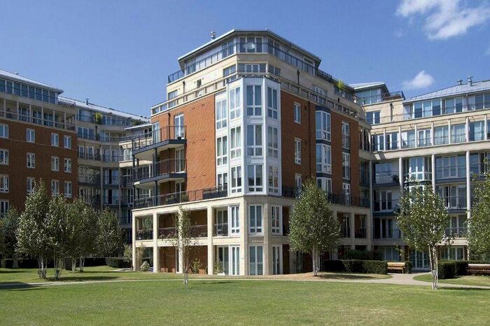 2 Bedroom Flat To Rent In Coleridge Gardens, London, SW10