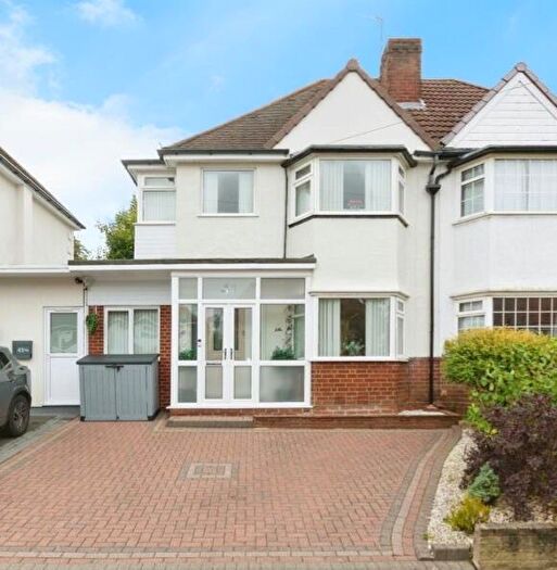 3 Bedroom Semi Detached House For Sale In Beautifully Presented Bed-Semi, Wilson Road, B68