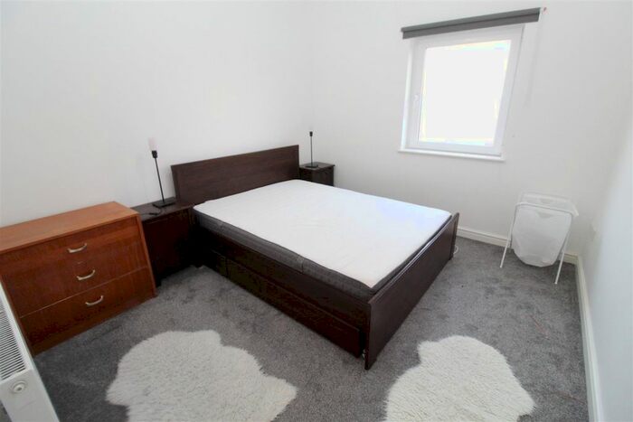 1 Bedroom Flat To Rent In Gold Tops, Newport, NP20