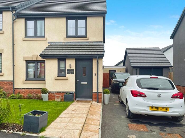 Property For Sale In Heol Y Glowyr, Tondu, Bridgend, CF32