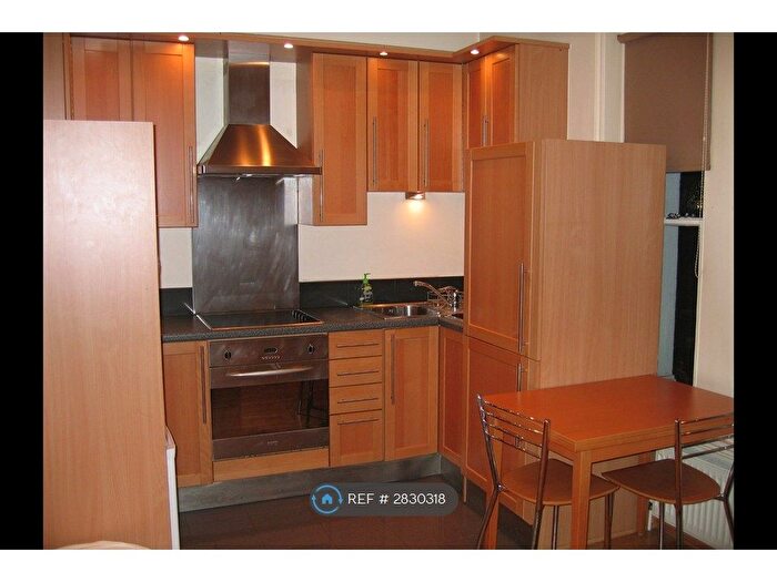 1 Bedroom Flat To Rent In Long Lane, London, EC1A