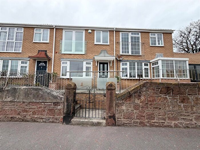 2 Bedroom Mews To Rent In South Parade, West Kirby, Wirral, CH48