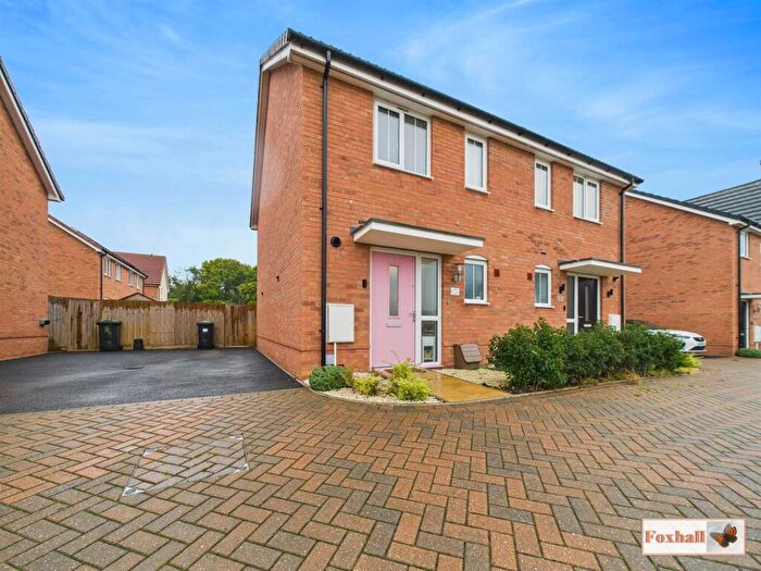 2 Bedroom Semi-Detached House For Sale In Golding Way, Stowmarket, IP14