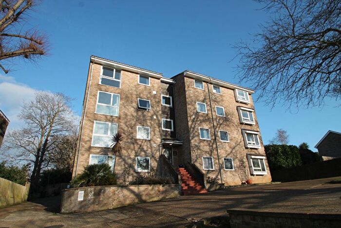 1 Bedroom Flat To Rent In Foxgrove Road, Beckenham, BR3