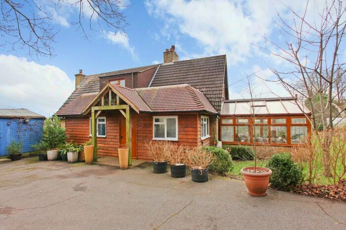 2 Bedroom Detached House For Sale In Canterbury Road, Hawkinge, Folkestone, Kent, CT18