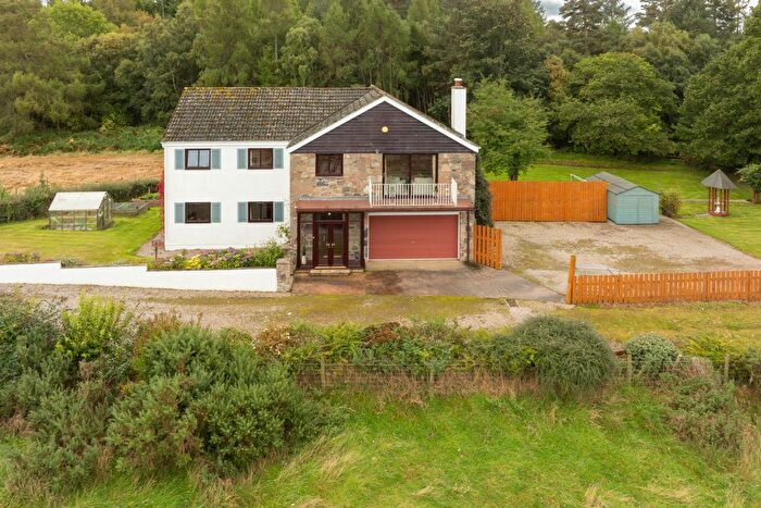 3 Bedroom Detached House For Sale In Broomhill, Cawdor, Nairn-Shire, IV12