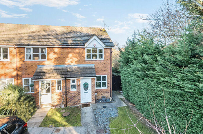 2 Bedroom End Of Terrace House For Sale In Dunford Place, Binfield, Bracknell, Berkshire, RG42