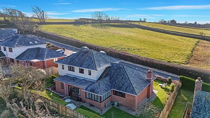 4 Bedroom Detached House For Sale In Hampton Park, Bideford, EX39