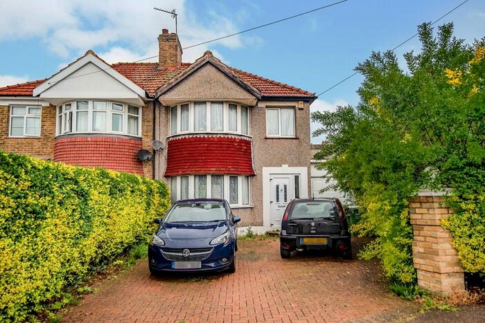 3 Bedroom Semi-Detached House To Rent In Okehampton Crescent, Welling, Kent, DA16