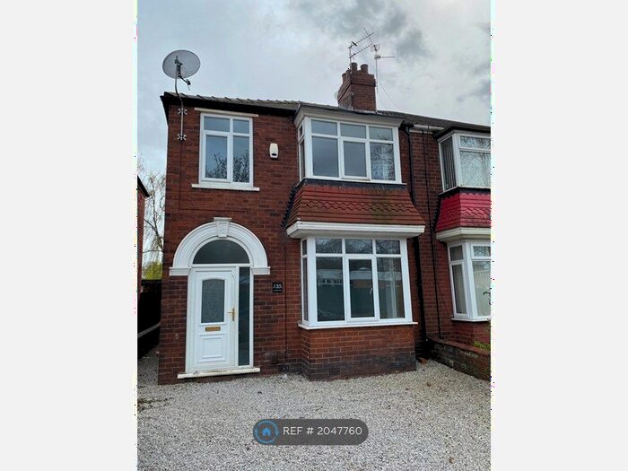 3 Bedroom Semi-Detached House To Rent In Littlemoor Lane, Doncaster, DN4