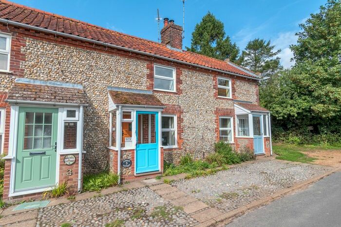 2 Bedroom Terraced House For Sale In The Street, Kettlestone, NR21