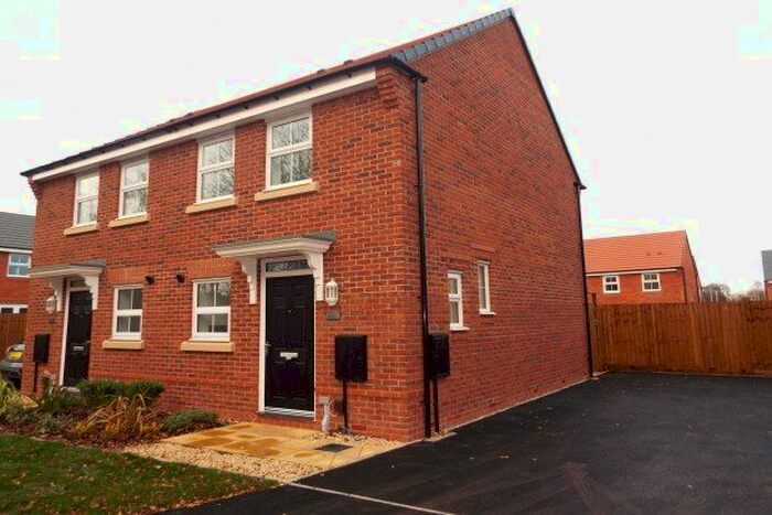 2 Bedroom Property To Rent In Larkin Avenue, Lichfield, WS13