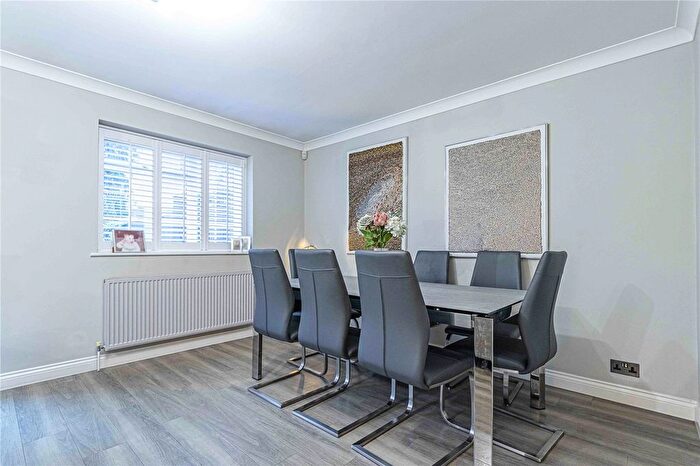 5 Bedroom End Of Terrace House For Sale In Long Chaulden, Chaulden, Hemel Hempstead, Hertfordshire, HP1